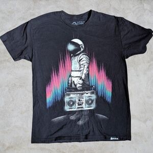 Into The AM Astro Blaster Astronaut Boom Box Men's Graphic Tee Size L